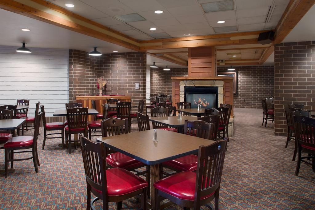 Best Western Plus Executive Residency Waterloo & Cedar Falls Экстерьер фото